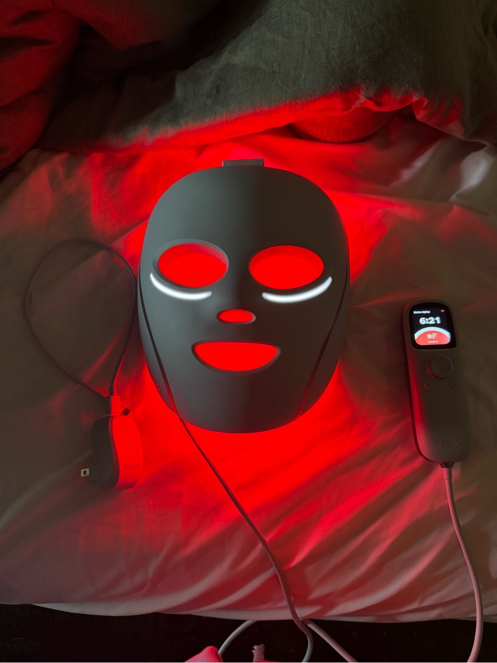 Shark cryoglow mask